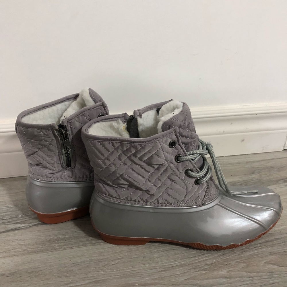 Worn a few times, clean, not damaged or smudged